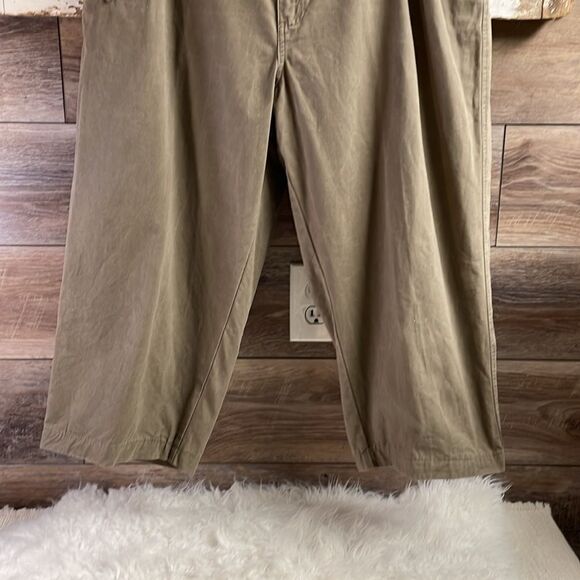Columbia Women’s Plus Size Capri Pants , Size 16W , Tan - Picture 3 of 9